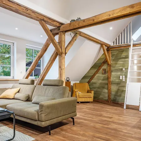 Schwalbenloft Apartament *